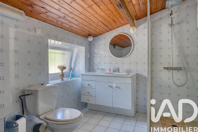 Maison - 232 m² - 10 pièces