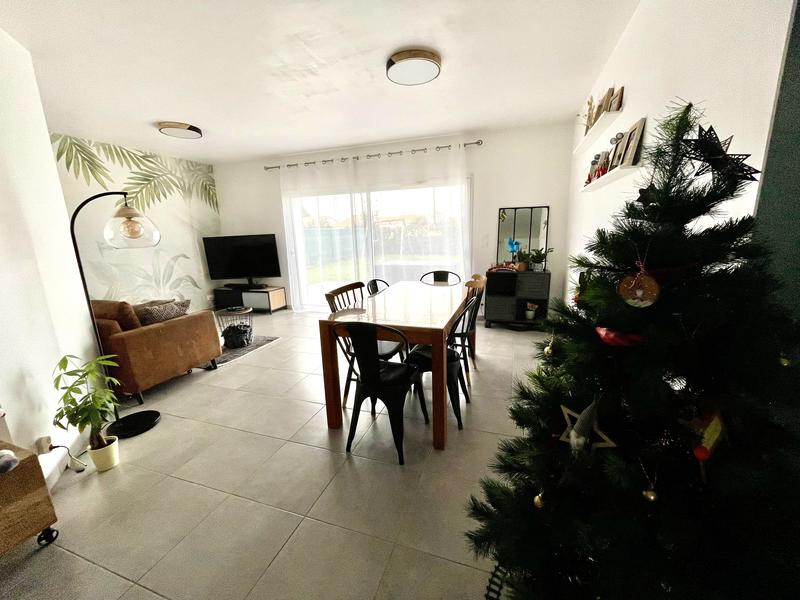 Maison - 86 m² - 4 pièces