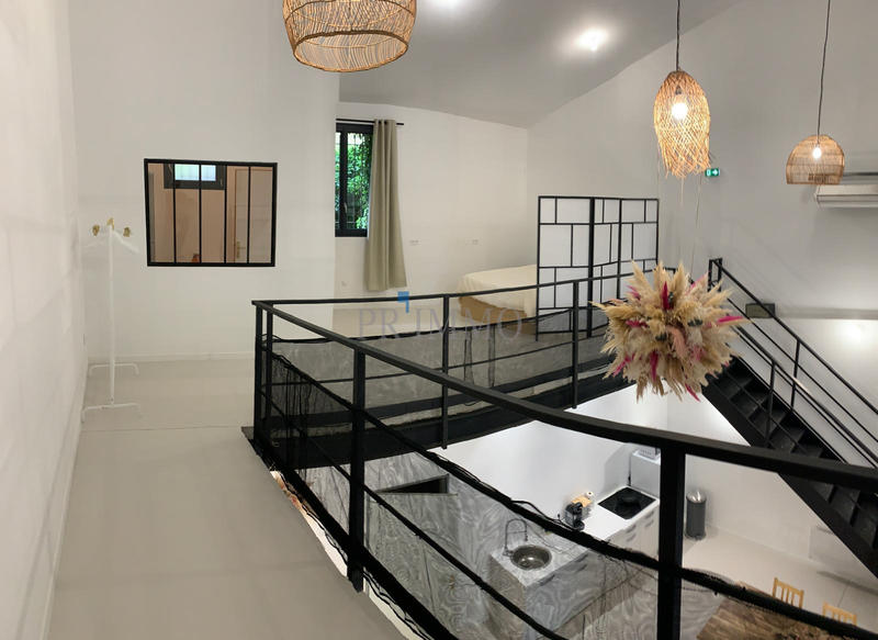 Loft - 130 m² - 5 pièces