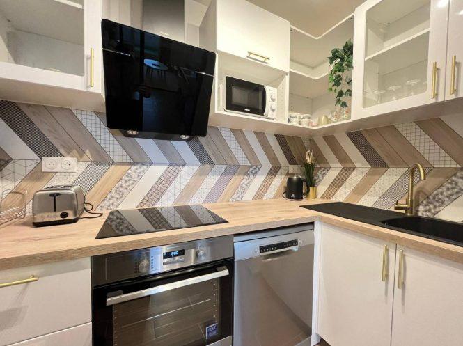 Appartement - 104 m² - 6 pièces