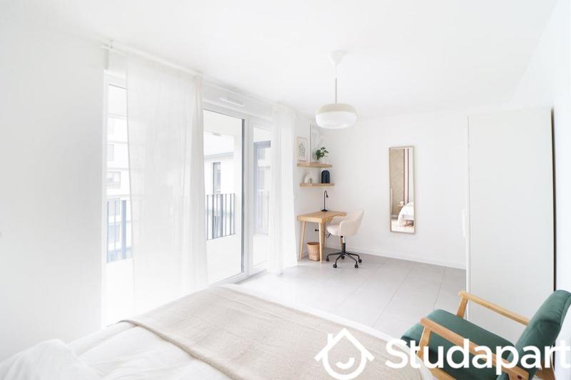 Chambre - 13 m² - 1 pièce