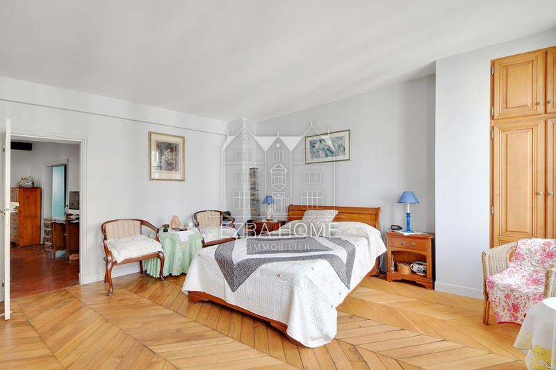 Appartement - 80 m² - 4 pièces