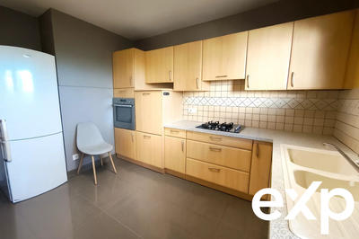 Appartement - 77 m² - 3 pièces