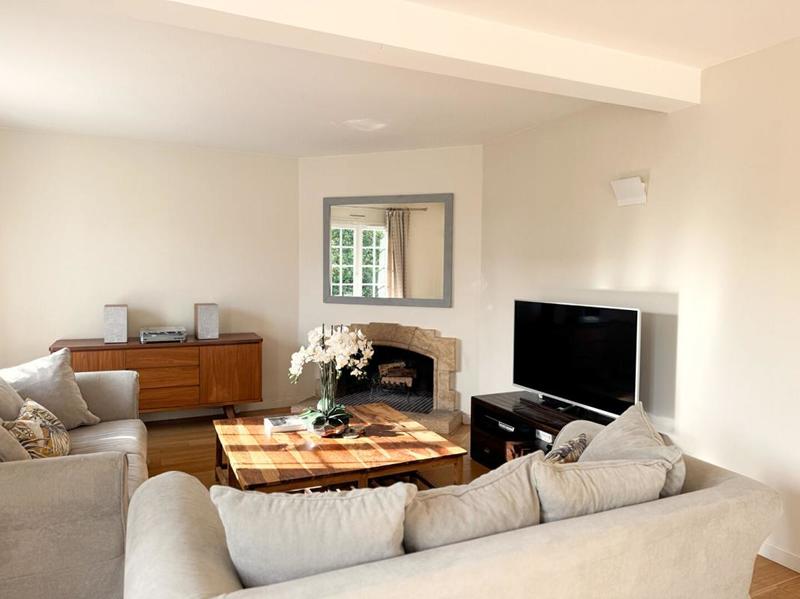 Maison - 190 m² - 8 pièces