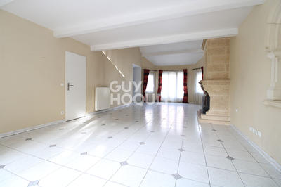 Maison - 202 m² - 7 pièces