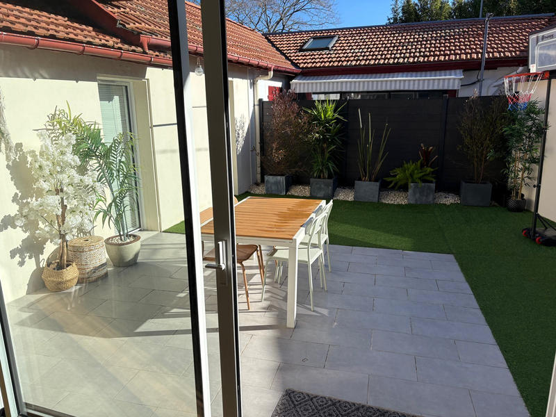 Appartement - 99 m² - 4 pièces