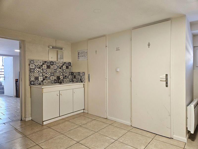 Local commercial - 230 m²