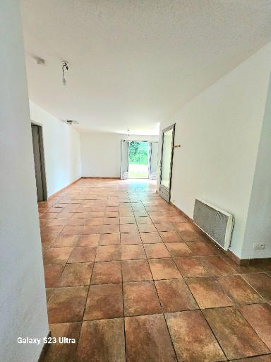 Maison - 92 m² - 5 pièces