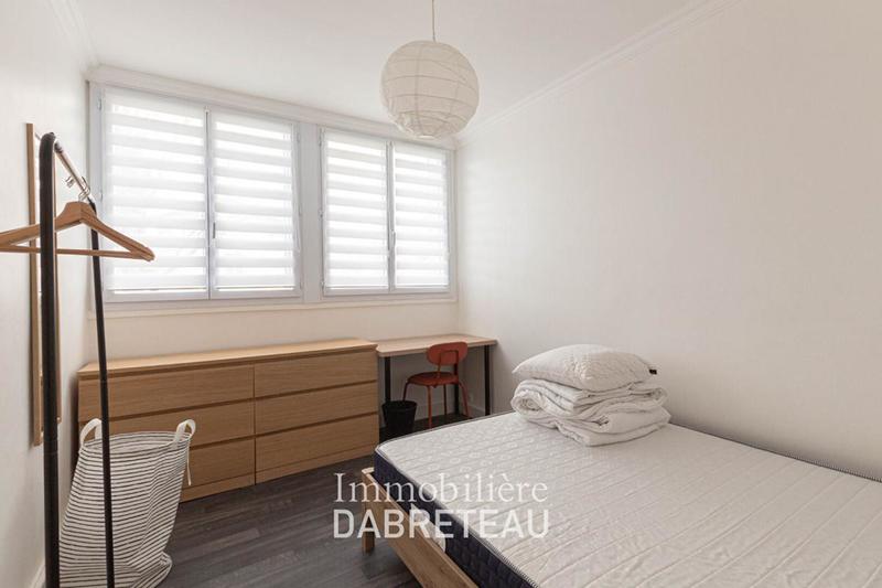 Appartement - 81 m² - 5 pièces