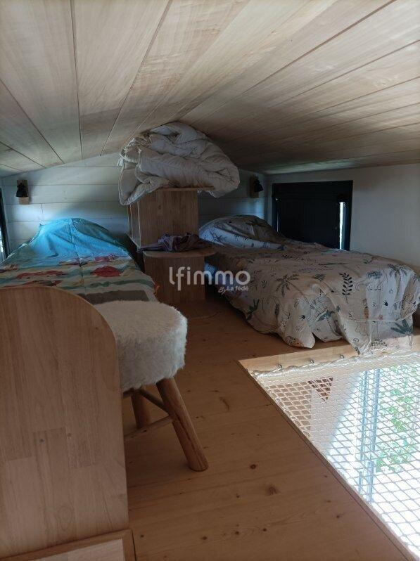 Terrain constructible - 1 836 m²