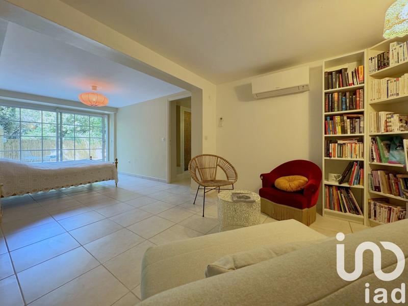 Maison - 250 m² - 8 pièces