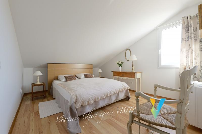 Maison - 195 m² - 9 pièces