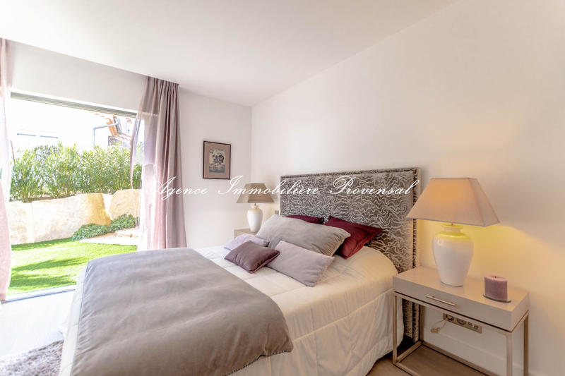 Villa - 313 m² - 7 pièces