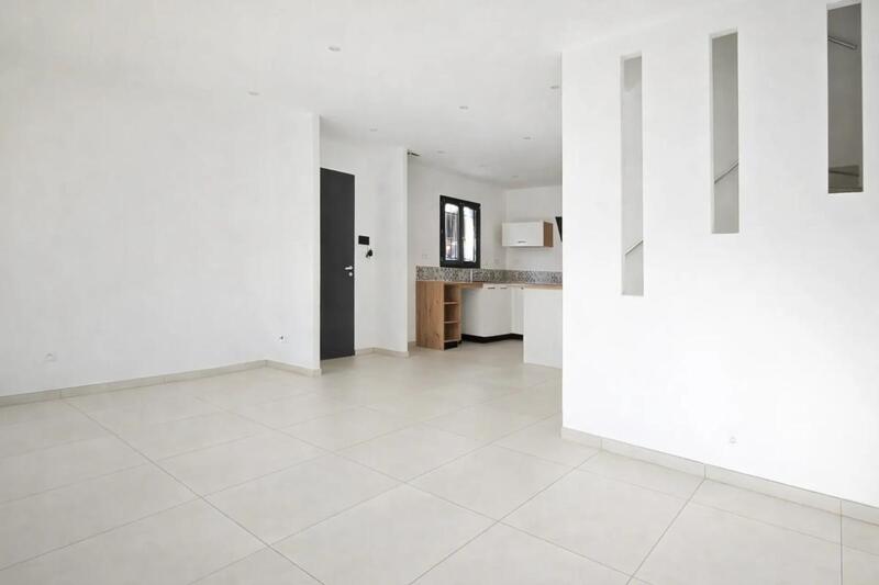 Maison - 92 m² - 3 pièces