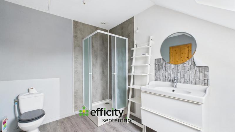 Maison - 277 m² - 11 pièces