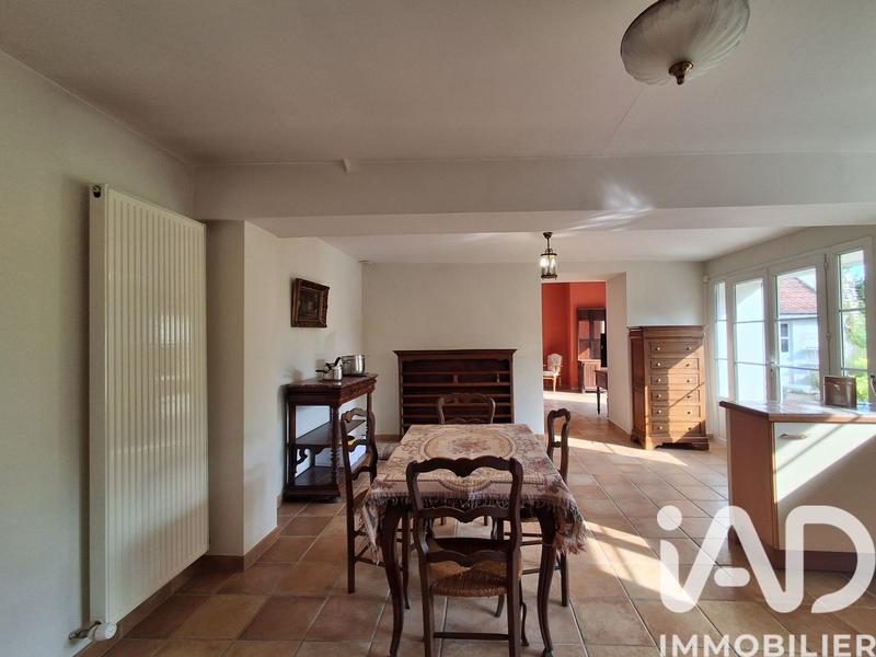 Maison - 137 m² - 6 pièces