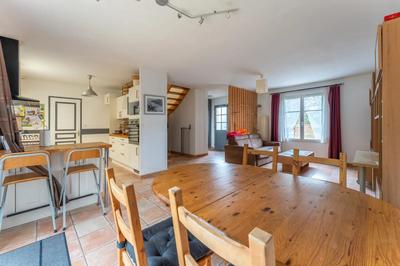 Maison - 96 m² - 5 pièces