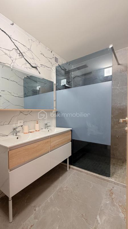 Appartement - 70 m² - 4 pièces