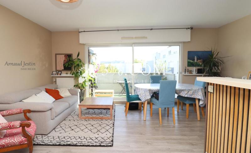 Appartement - 76 m² - 4 pièces