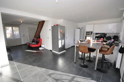 Maison - 86 m² - 5 pièces