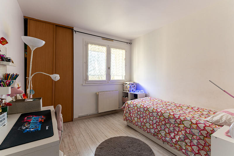 Maison - 93 m² - 5 pièces