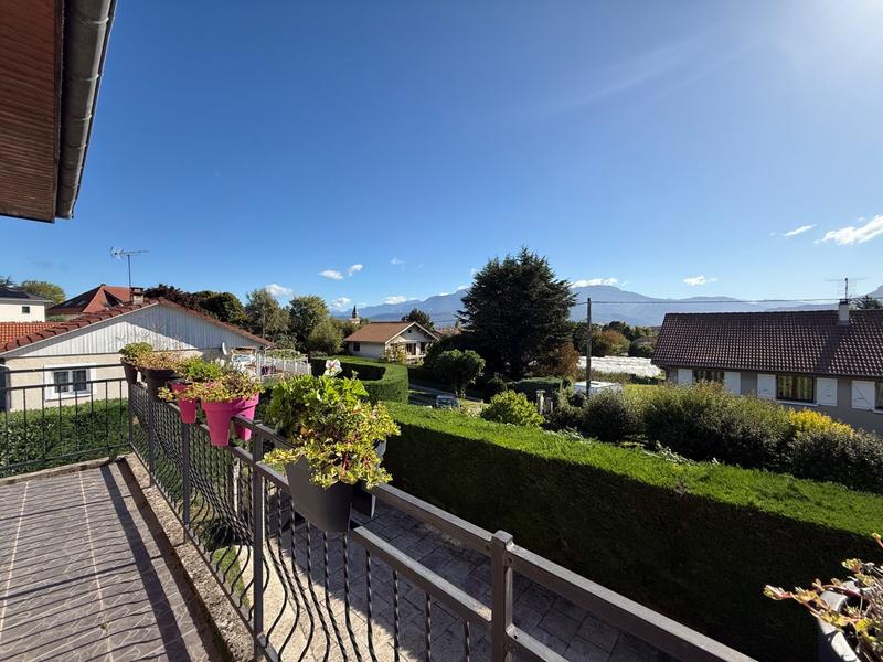 Maison - 102 m² - 4 pièces