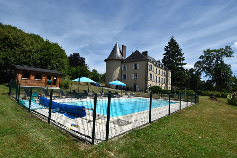 Château - 671 m² - 15 pièces
