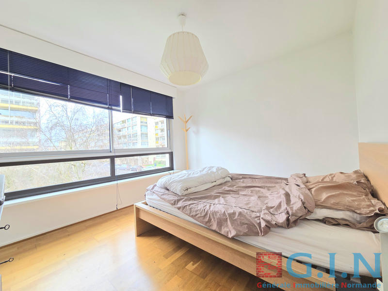 Appartement - 97 m² - 4 pièces