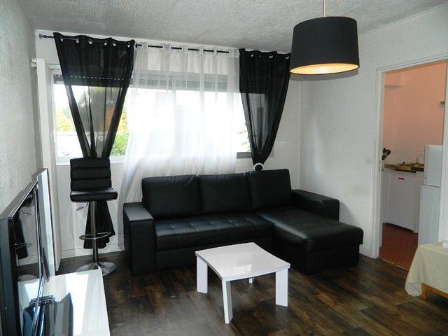 Studio - 24 m² - 1 pièce