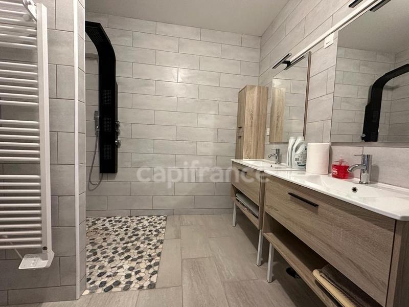 Maison - 84 m² - 3 pièces