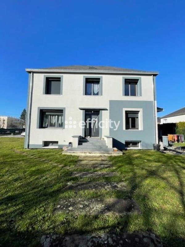 Maison - 228 m² - 6 pièces