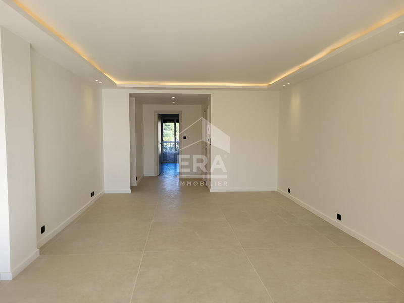 Appartement - 104 m² - 4 pièces