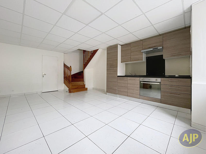 Maison - 60 m² - 3 pièces