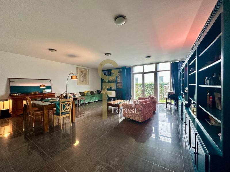 Maison - 394 m² - 9 pièces