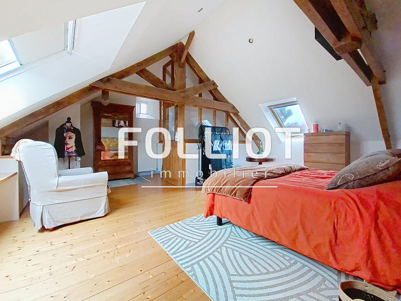 Maison - 248 m² - 7 pièces