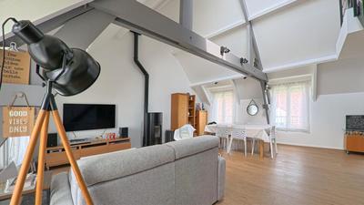 Appartement - 140 m² - 6 pièces