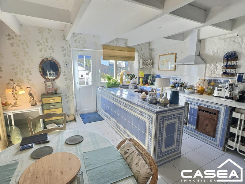 Maison traditionnelle - 120 m² - 9 pièces