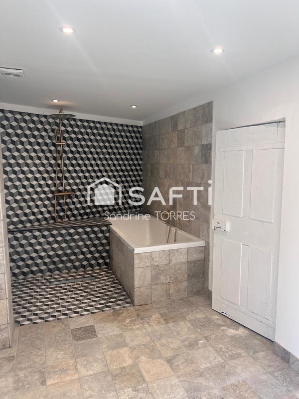 Maison de village - 180 m² - 5 pièces