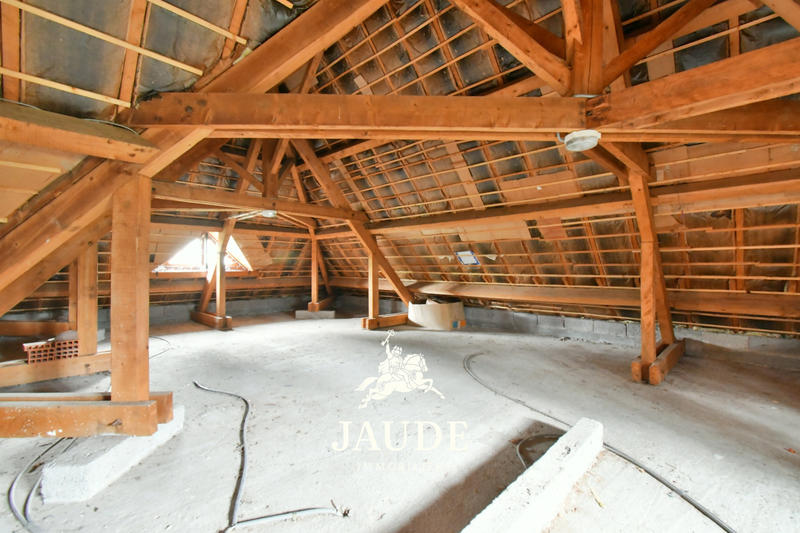 Maison - 170 m² - 7 pièces