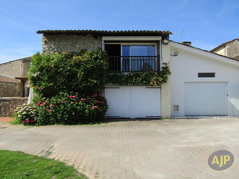 Maison - 315 m² - 10 pièces