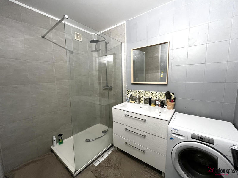 Appartement - 121 m² - 6 pièces