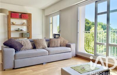 Appartement - 99 m² - 5 pièces