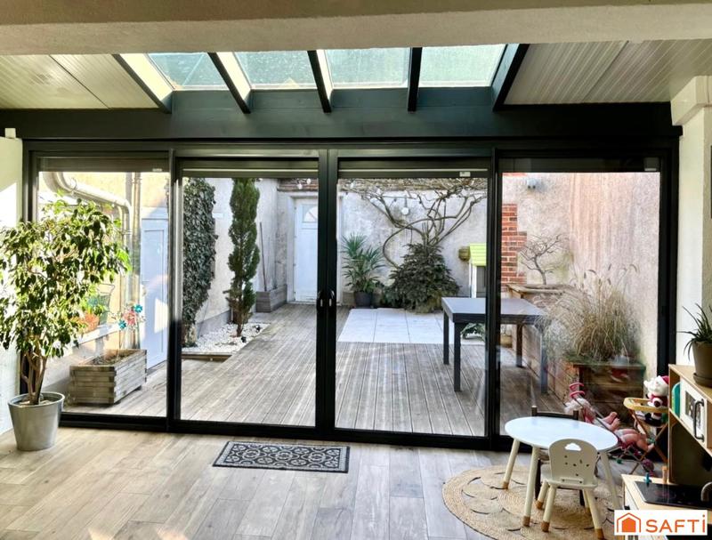 Maison - 189 m² - 8 pièces