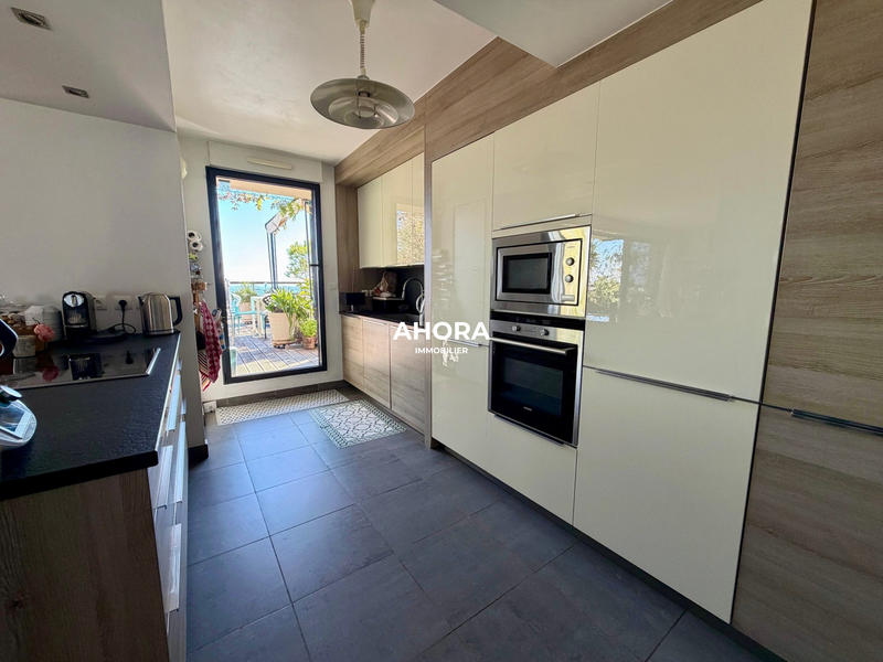 Appartement - 145 m² - 4 pièces