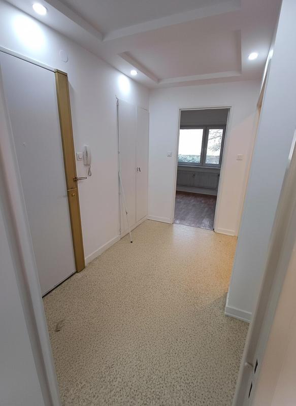 Appartement - 92 m² - 5 pièces