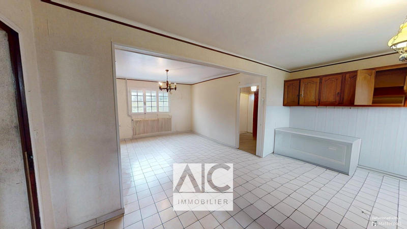 Maison - 102 m² - 5 pièces