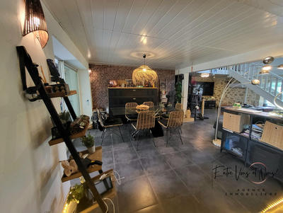 Maison ancienne - 235 m² - 9 pièces