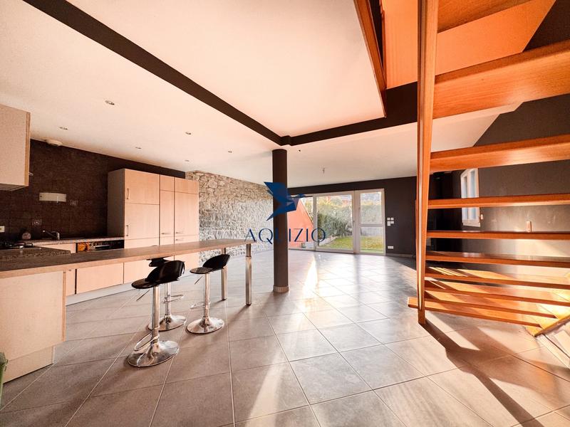 Appartement - 155 m² - 6 pièces