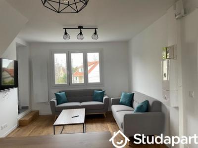 Chambre - 13 m² - 1 pièce