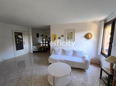 Appartement - 83 m² - 3 pièces